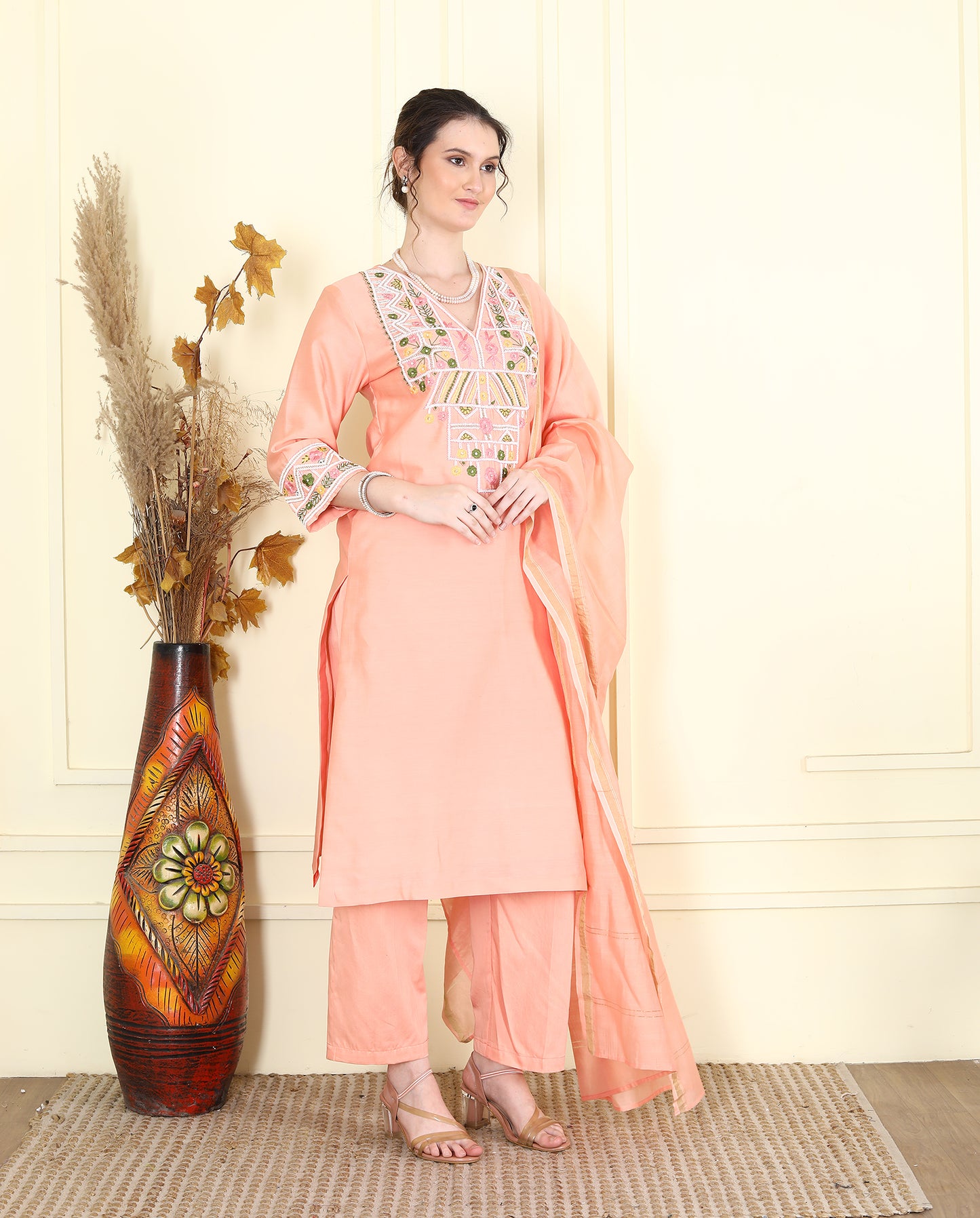 Ahilya Pink chanderi Hand Embroidered kurta set UCEN25017