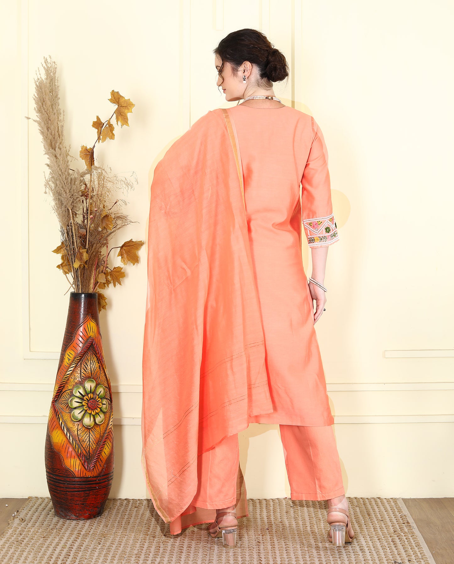 Ahilya Pink chanderi Hand Embroidered kurta set UCEN25017