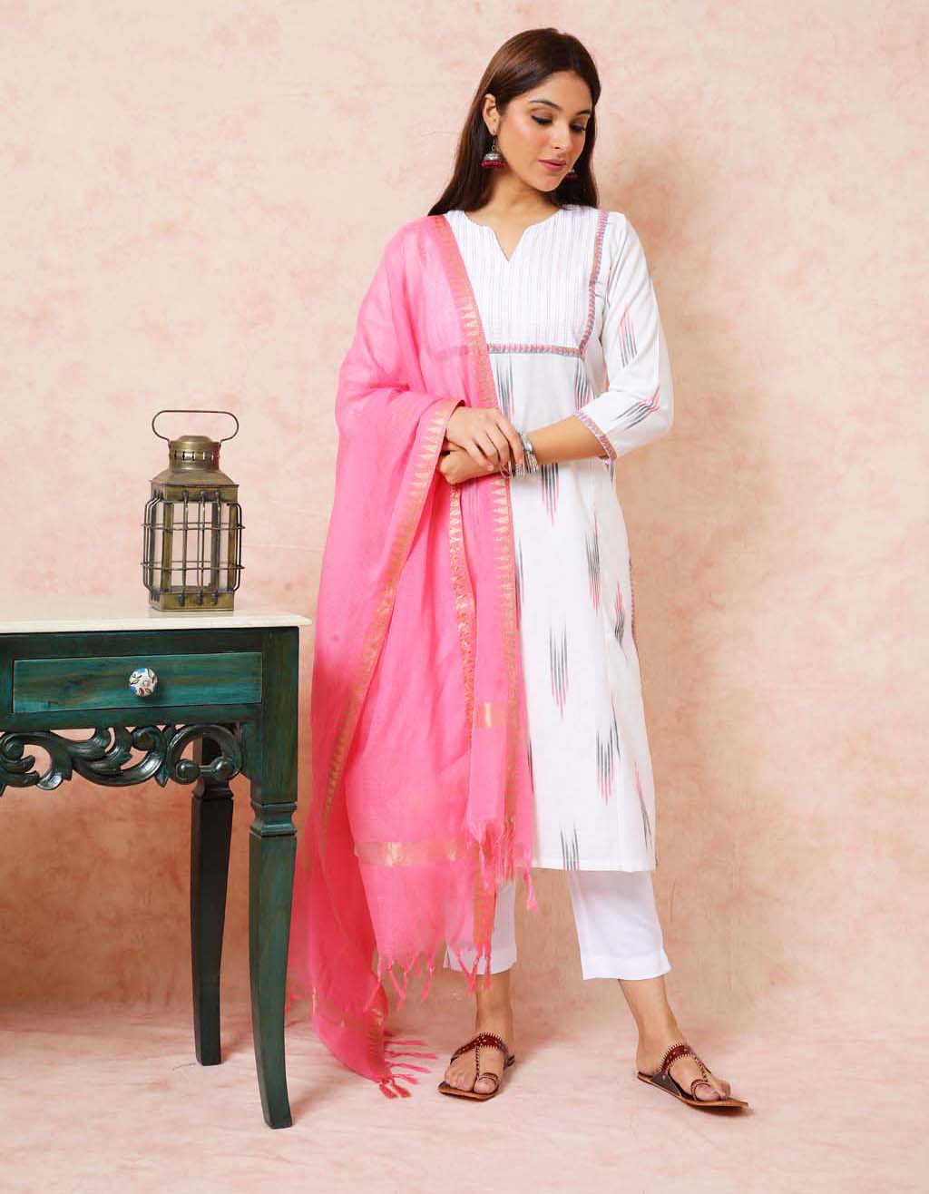 White & Pink Ikkat Printed Kurta UCK22077