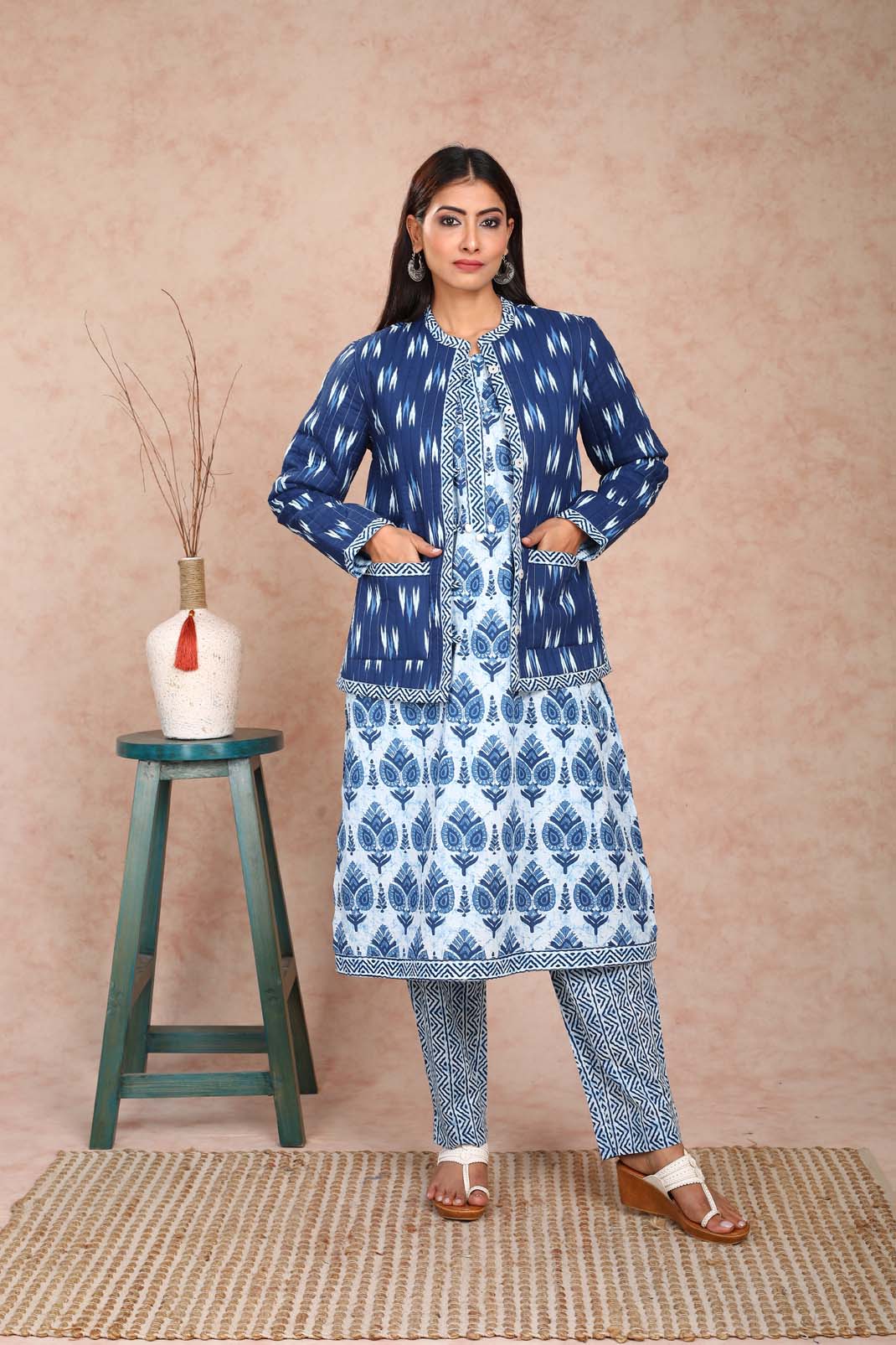 Indigo Ikkat Quilted Reversible Jacket (With Sleeves) UCJ0005F