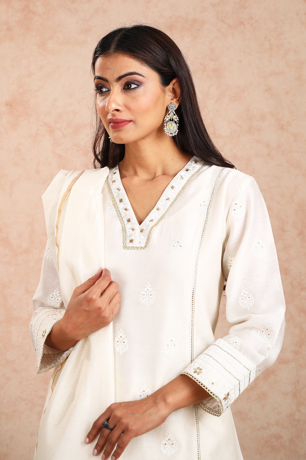 Ahilya Chanderi White Embroidered Kurta UCK22141
