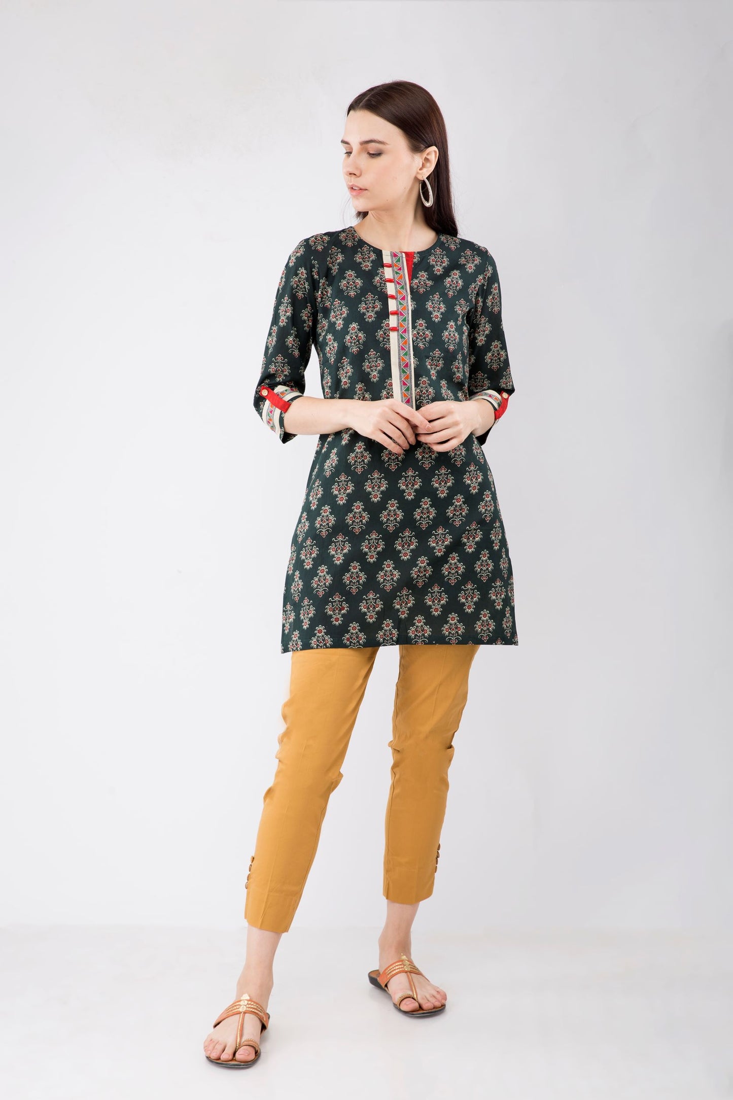 Green Colored Kurti With Moonga Buttons JPS2014