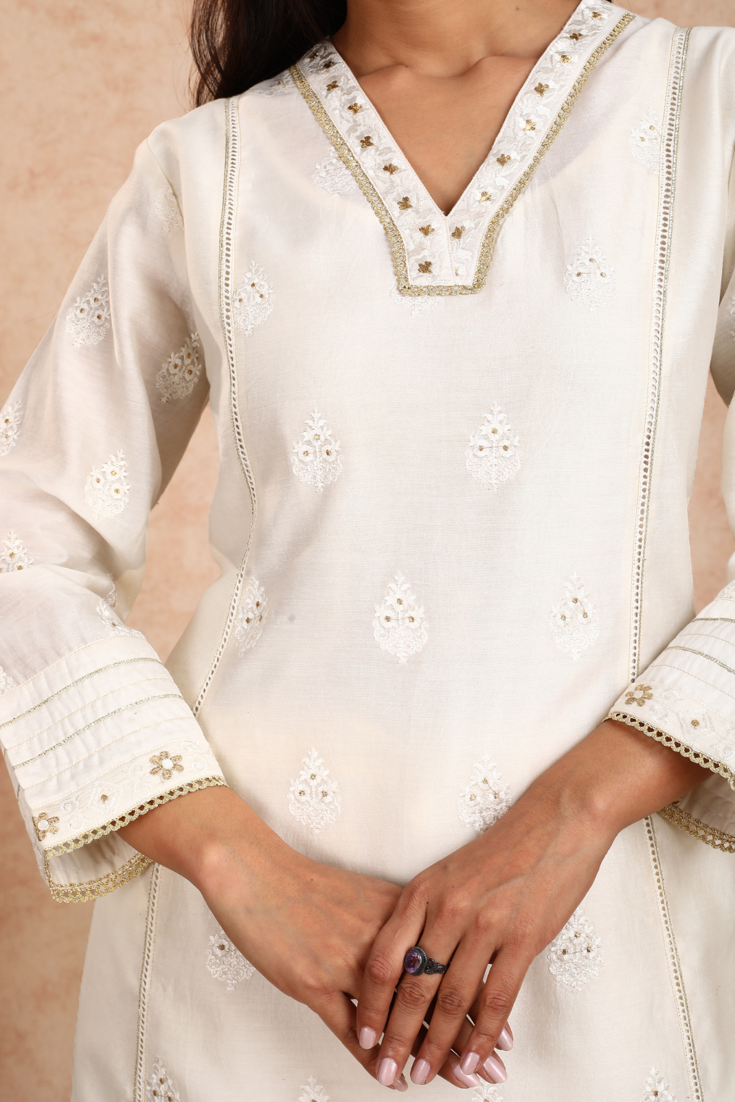 Ahilya Chanderi White Embroidered Kurta UCK22141