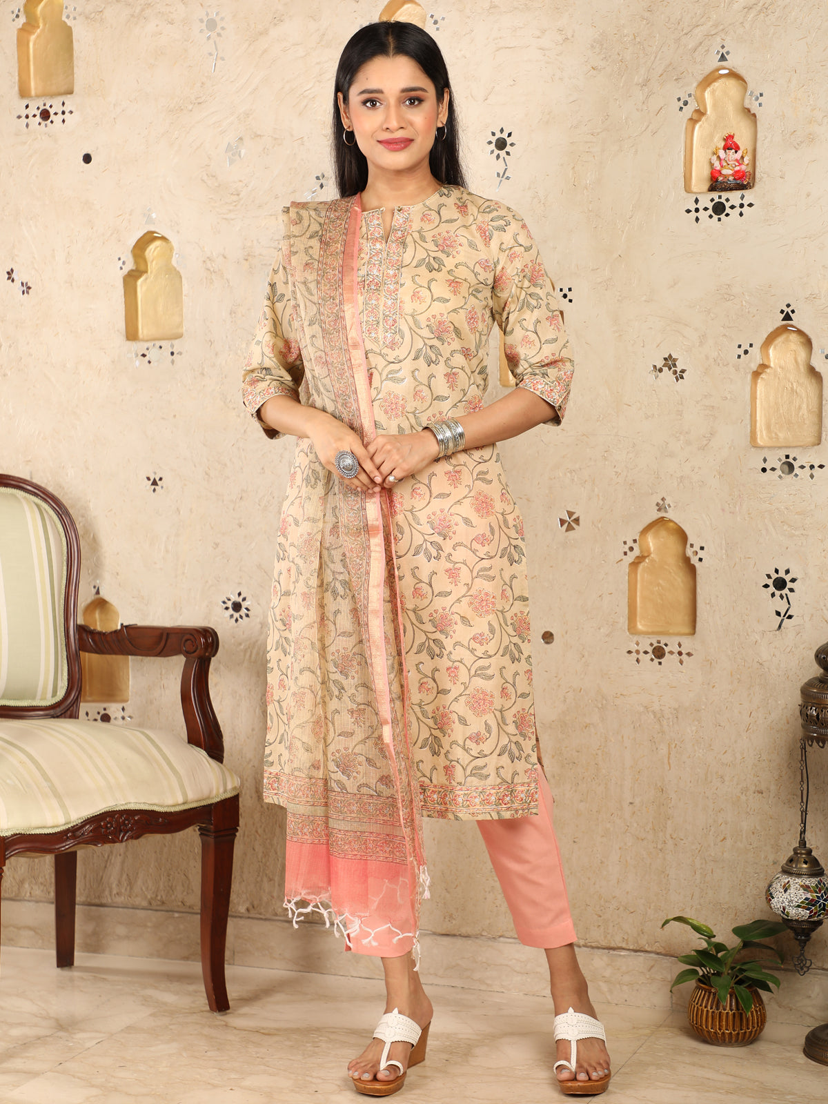 Mulmul Floral Printed Kurta UCK22025
