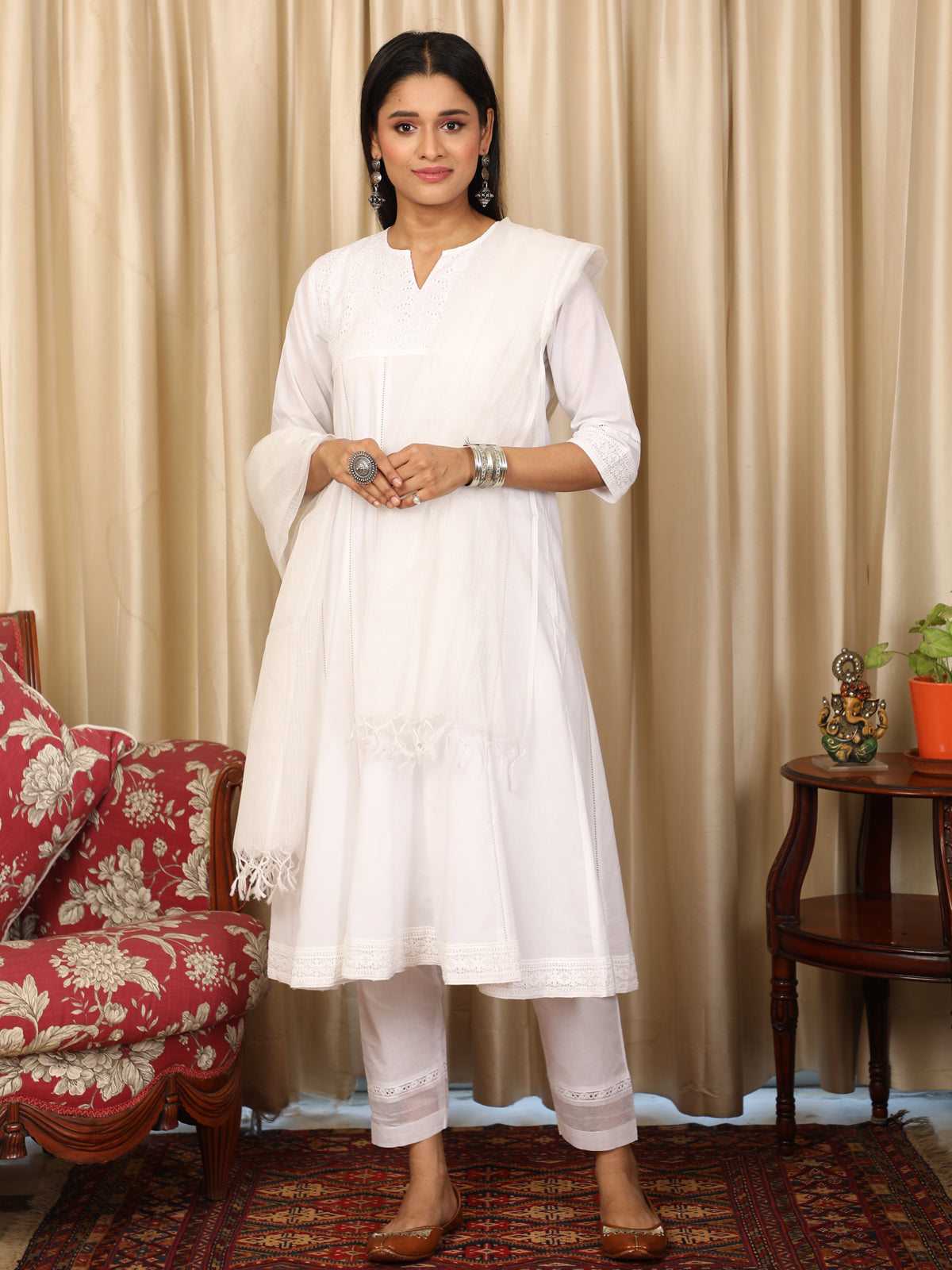 White Kalidar Kurta UCK22044