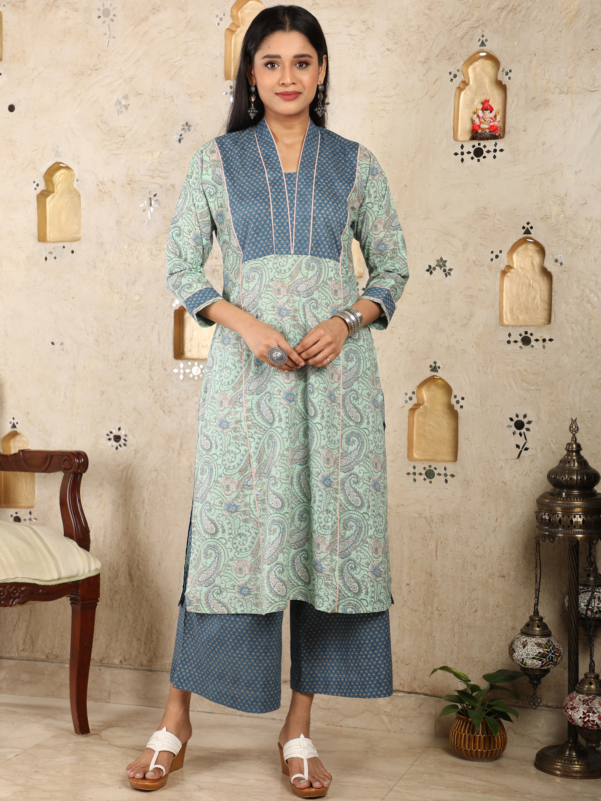 Scoopneck Turquoise Paisley Print Kurta UCK22054
