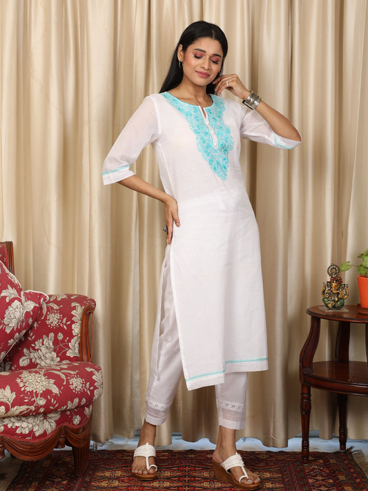 White Mulmul Kurta With Embroidery UCK22064