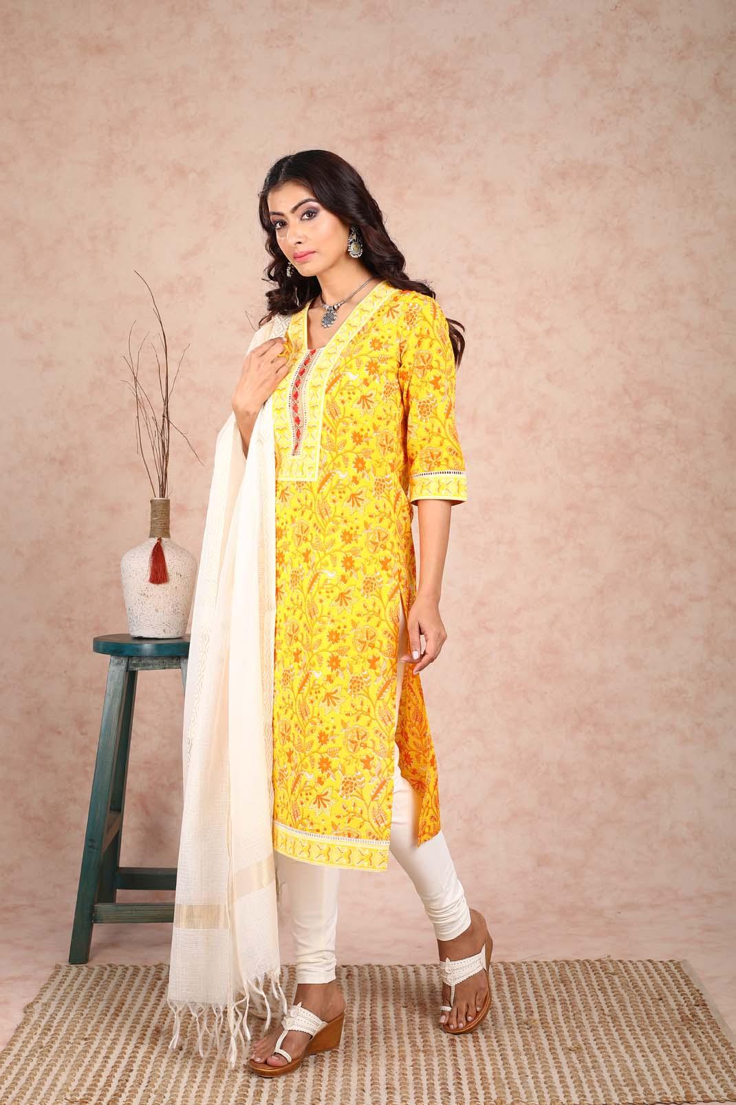 navi-nari-a-line-glass-neck-yellow-printed-kurta