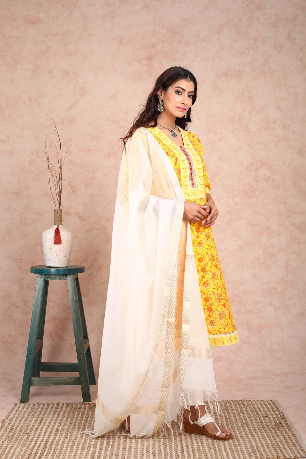 navi-nari-a-line-glass-neck-yellow-printed-kurta