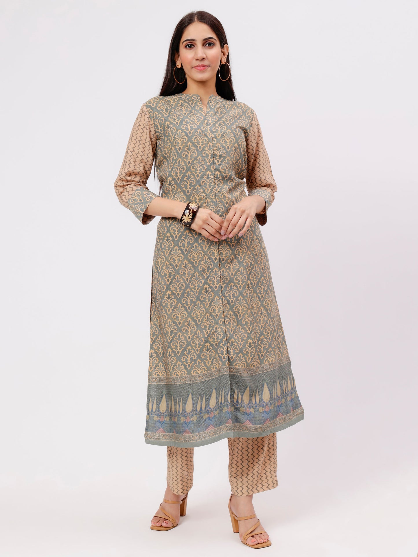 Band Bandhgala Modal A-Line Kurta And Dupatta