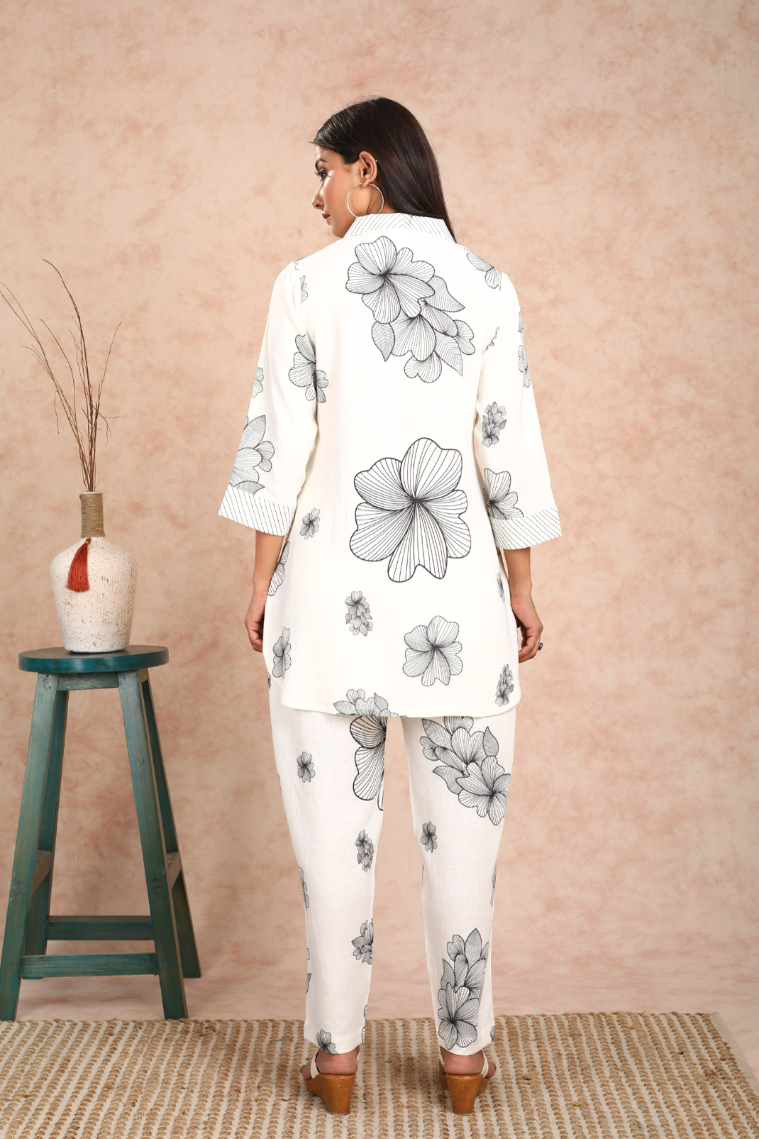 navi-nari-linen-black-on-white-printed-co-ord-set