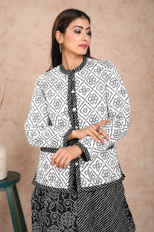 Black and White Quilted Jacket (With Sleeves) UCJ0003F