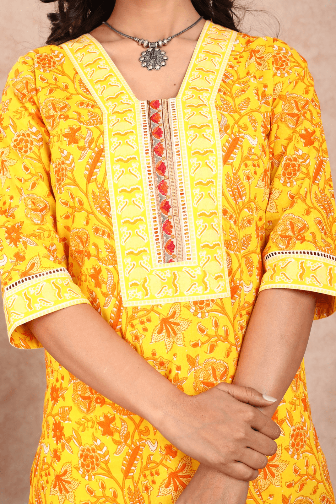 navi-nari-yellow-print-a-line-kurta