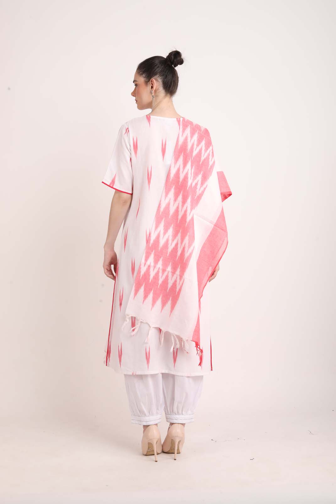 Pink And White Ikkat Kurta with Dupatta UCK22163