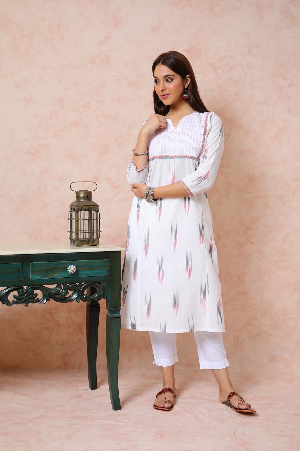 White & Pink Ikkat Printed Kurta UCK22077