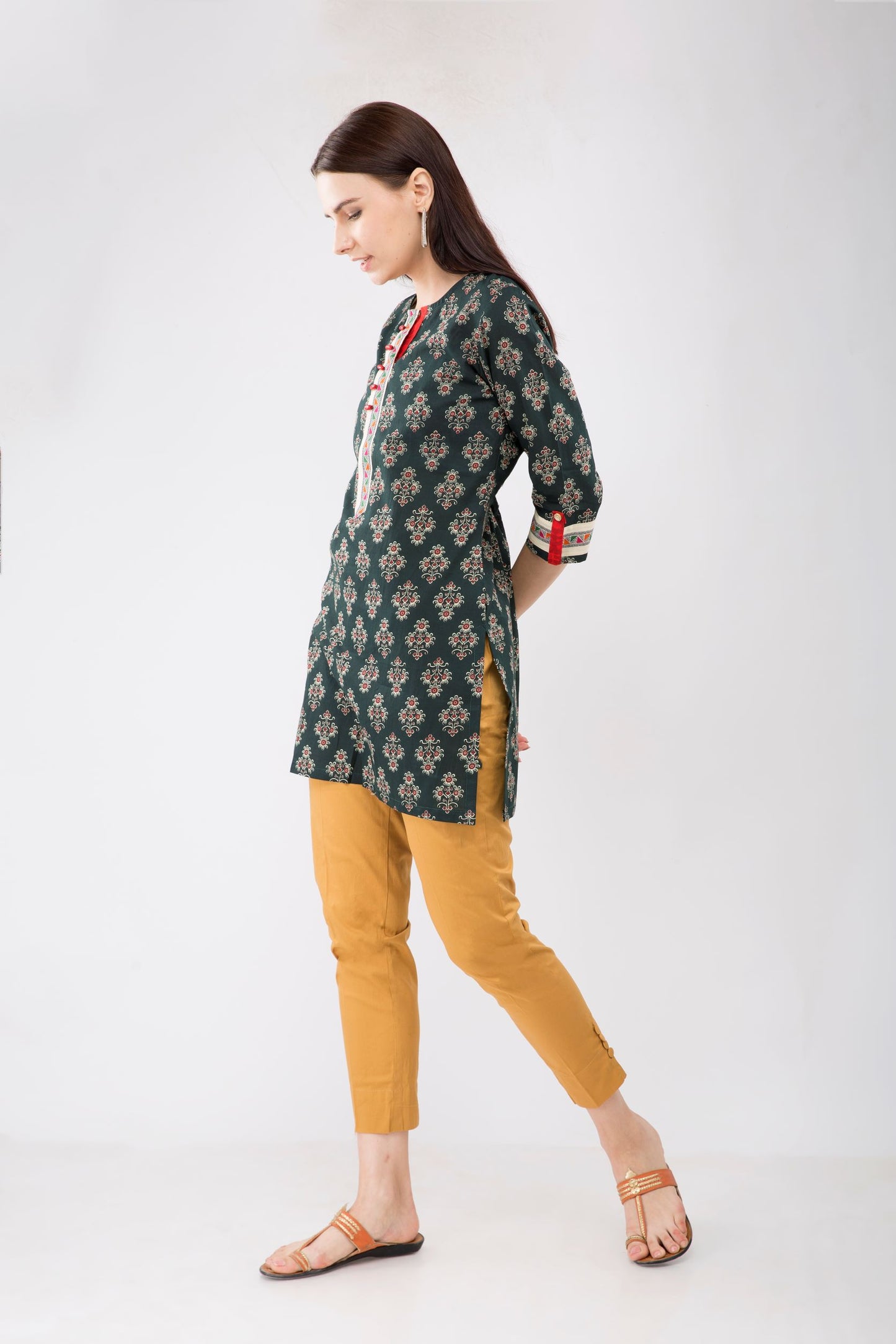 Green Colored Kurti With Moonga Buttons JPS2014