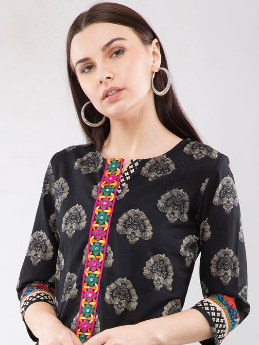 Inhabit Extra Long Black Printed Kurti With Embroidered Placket JPL1140