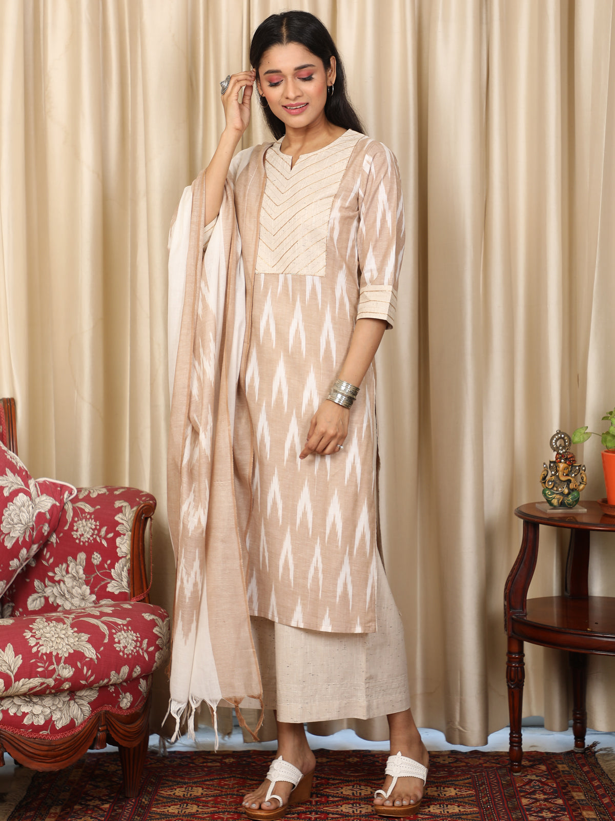 Handloom Beige Ikkat Kurta Dupatta Set UCK22051