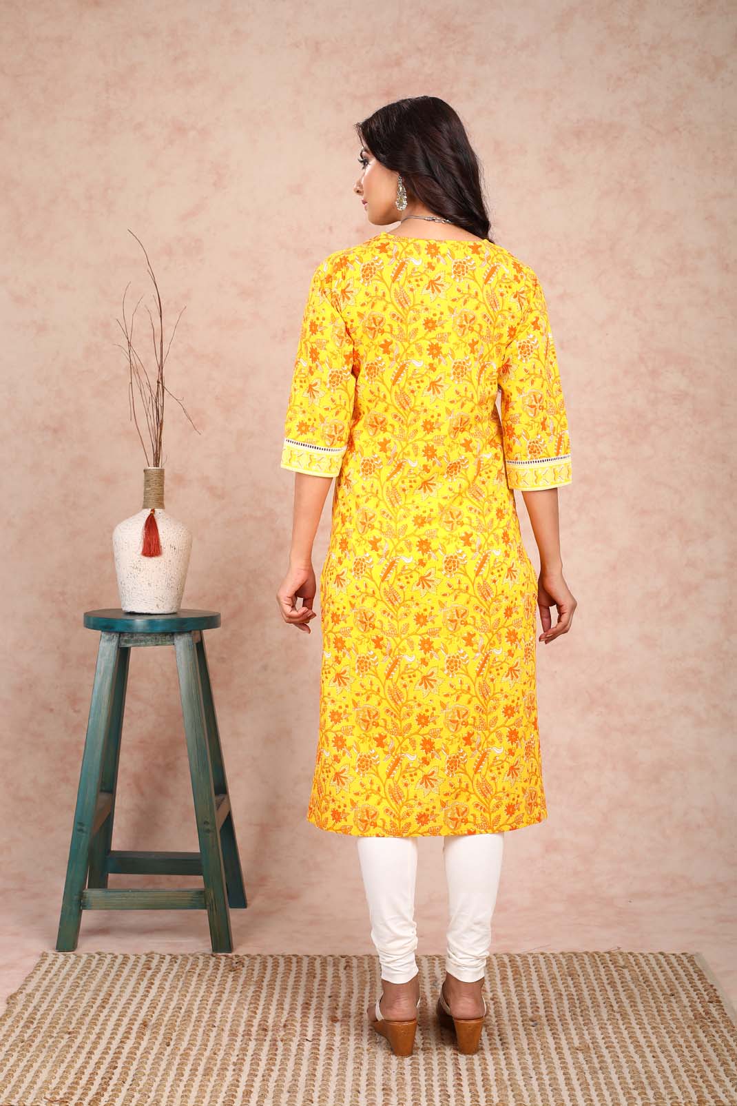 navi-nari-a-line-glass-neck-yellow-printed-kurta
